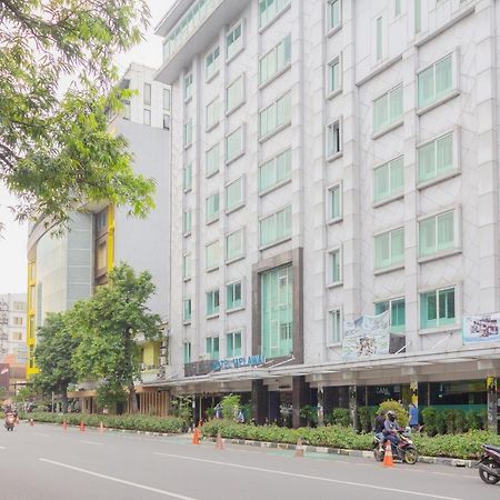 Collection O 7 Hotel Melawai Jakarta Exterior photo