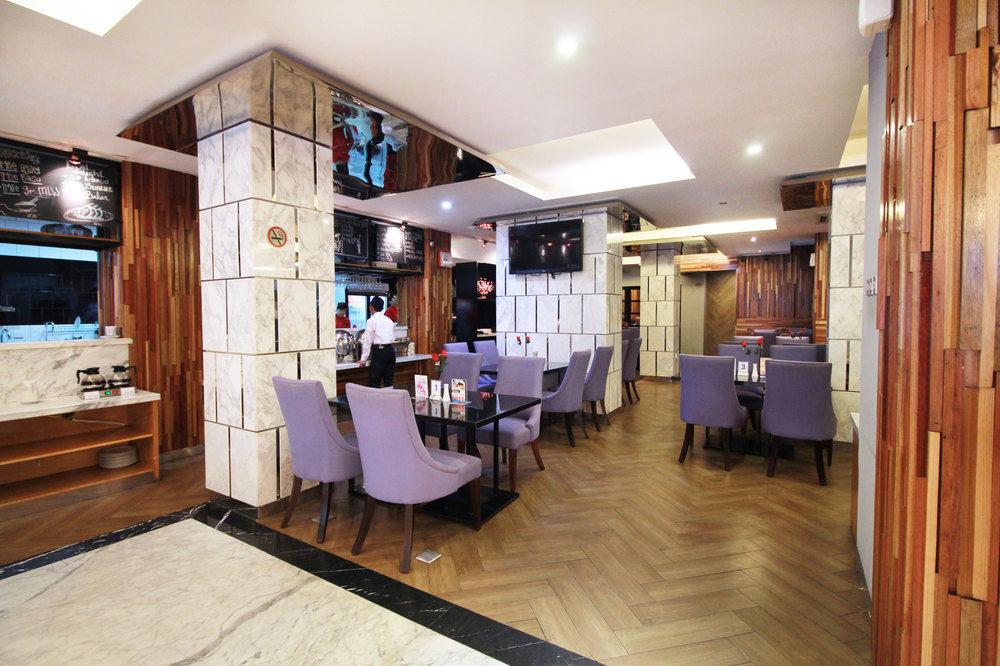 Collection O 7 Hotel Melawai Jakarta Exterior photo